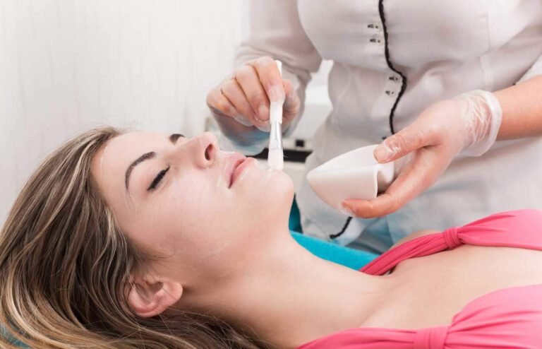 facial massage in Laval, QC